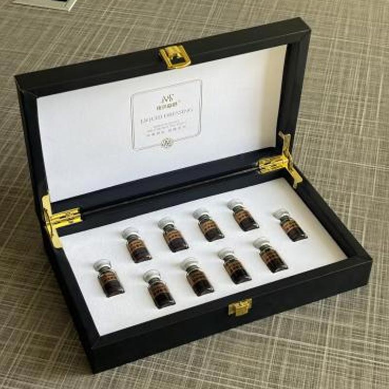 Hyaluronsyre blegende og fugtgivende væske